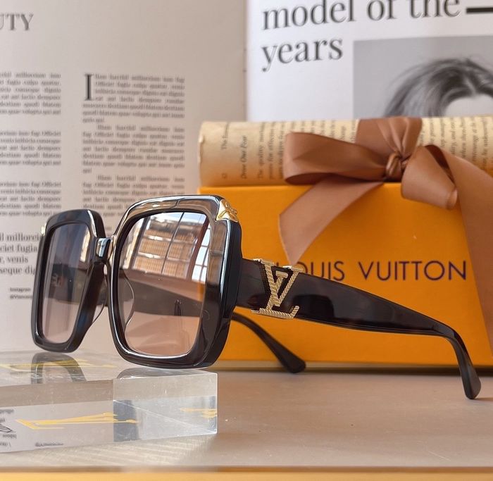 Louis Vuitton Sunglasses Top Quality LVS00494